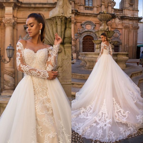 mermaid vintage wedding dresses with detachable train 2 in 1 2020 illusion neckline long sleeve lace bridal gowns, White
mermaid vintage wedding dresses with detachable train 2 in 1 2020 illusion neckline long sleeve lace bridal gowns, White