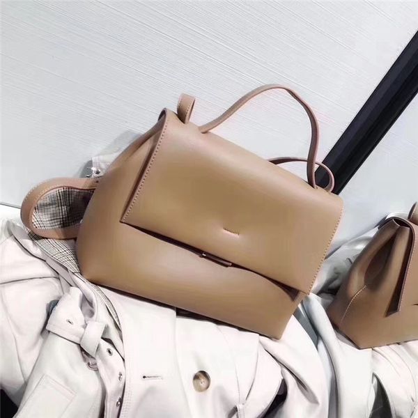 casual solid color big women tote handbags fashion capacity women commuter bags retro pu shoulder messenger bag crossbody bags 
casual solid color big women tote handbags fashion capacity women commuter bags retro pu shoulder messenger bag crossbody bags