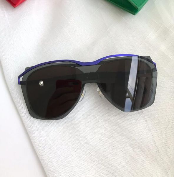 new mens sunglasses men sun glasses women sunglasses fashion style protects eyes gafas de sol lunettes de soleil with boxoculos, White;black
new mens sunglasses men sun glasses women sunglasses fashion style protects eyes gafas de sol lunettes de soleil with boxoculos, White;black