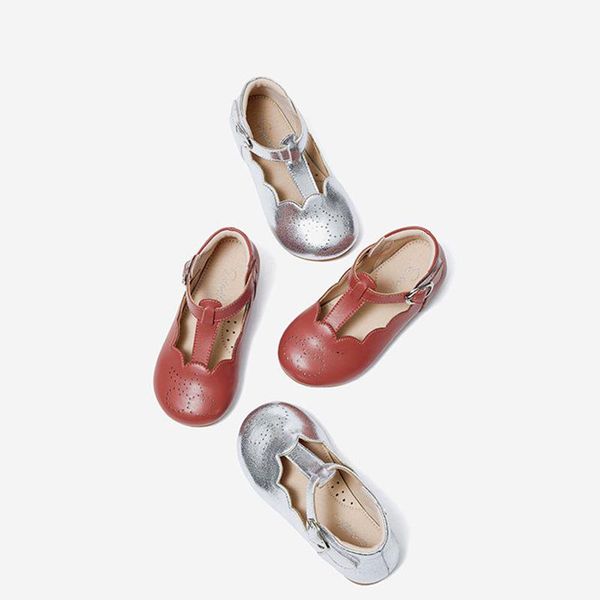 summer soft breathable kid leather shoes for girls cute kids student non slip child shoes children girl dance wedding party shoe, Black;grey
summer soft breathable kid leather shoes for girls cute kids student non slip child shoes children girl dance wedding party shoe, Black;grey