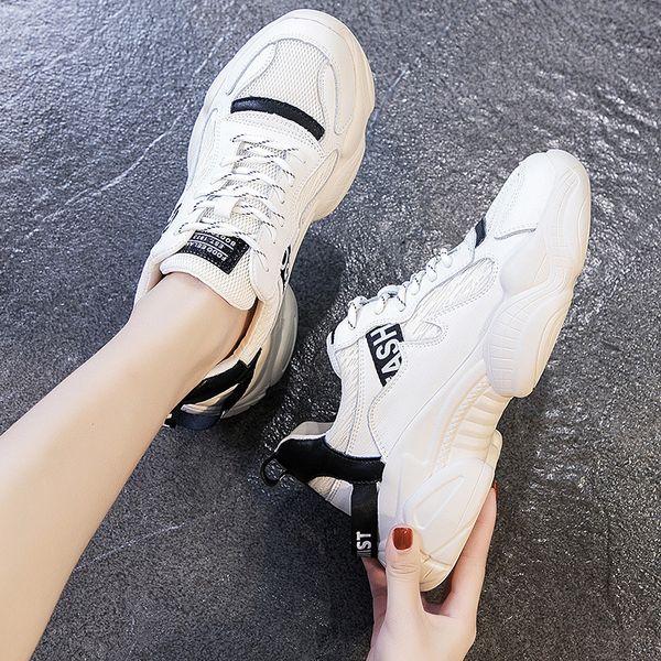 sneakers women new thick wild sneakers breathable lightweight running shoes female walking running boots z13-83
sneakers women new thick wild sneakers breathable lightweight running shoes female walking running boots z13-83