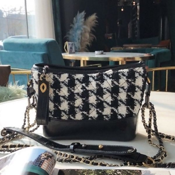 plaid printed brand women hobo bags with chain strap tag qr code zipper pocket 2019 new women shoulder bags
plaid printed brand women hobo bags with chain strap tag qr code zipper pocket 2019 new women shoulder bags