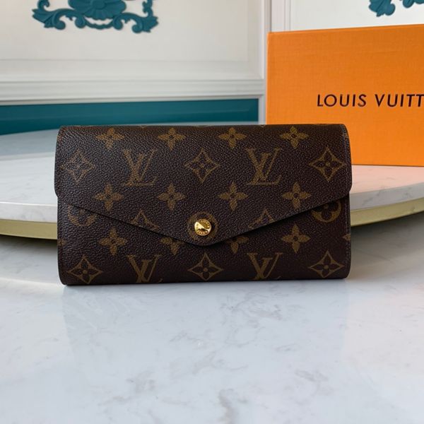 wallet 021. 2020 classic style fashion style wallet various color choices storage credit card and money men wallet freight + box, Red;black
wallet 021. 2020 classic style fashion style wallet various color choices storage credit card and money men wallet freight + box, Red;black