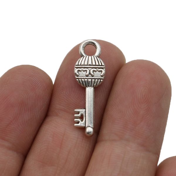 jakongo antique silver plated key charm pendants for jewelry making bracelet diy accessories 26x9mm 10pcs, Bronze;silver
jakongo antique silver plated key charm pendants for jewelry making bracelet diy accessories 26x9mm 10pcs, Bronze;silver