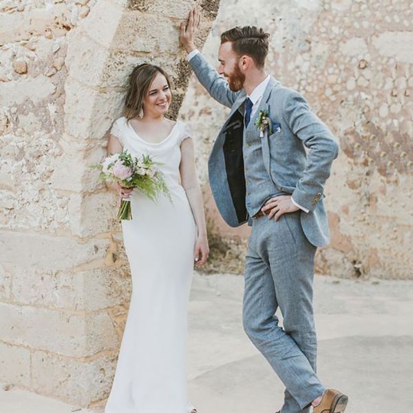 new classic tuxedos 3 pieces boutique bridegroom suit bespoke blazer para mens wedding simple blue ternos, White;black
new classic tuxedos 3 pieces boutique bridegroom suit bespoke blazer para mens wedding simple blue ternos, White;black