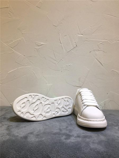 new high-end brand 3d printing couple white shoes lace-up printing fashion wild casual sports shoes shoes 30, Black
new high-end brand 3d printing couple white shoes lace-up printing fashion wild casual sports shoes shoes 30, Black