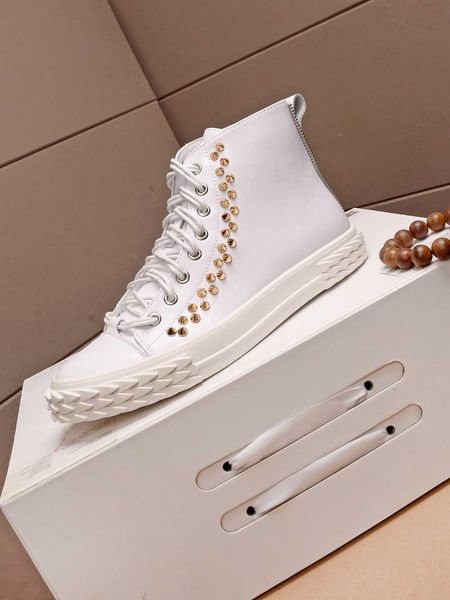 world tour winter fashion luxury rivets leather white black casual shoes men's classic wear students high shoes designer
world tour winter fashion luxury rivets leather white black casual shoes men's classic wear students high shoes designer