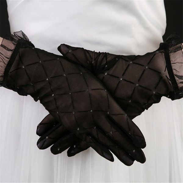 women summer lace sunscreen diamonds short section diamonds driving anti-uv sequins accessories gloves elegant, Blue;gray
women summer lace sunscreen diamonds short section diamonds driving anti-uv sequins accessories gloves elegant, Blue;gray