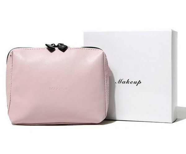 New ! 2019 Fashion pink makeup bag Famous CC style beauty cosmetic case luxury party makeup organizer bag elegant clutch bag with gift box
New ! 2019 Fashion pink makeup bag Famous CC style beauty cosmetic case luxury party makeup organizer bag elegant clutch bag with gift box