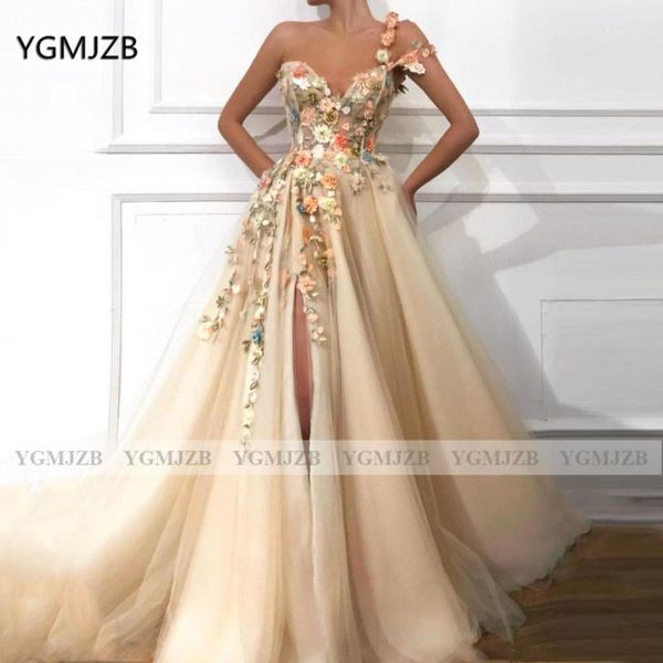 elegant beading 3d flowers prom dress 2020 a-line one shoulder high slit evening gowns women formal prom gown party dress, White;black
elegant beading 3d flowers prom dress 2020 a-line one shoulder high slit evening gowns women formal prom gown party dress, White;black