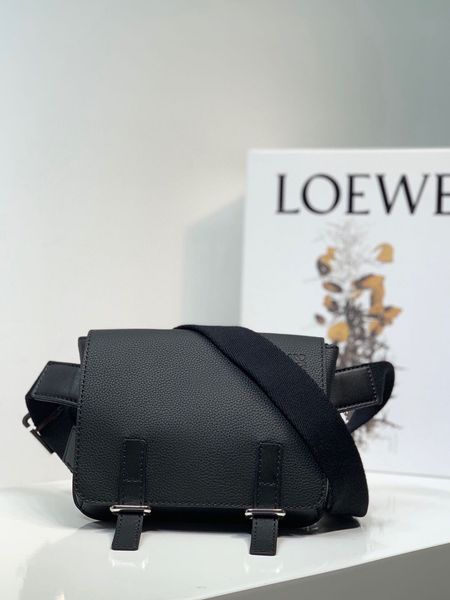 new men's one-shoulder bag 7a high-end custom quality diagonal cross bag fashion trend leisure style silver metal accessories with long
new men's one-shoulder bag 7a high-end custom quality diagonal cross bag fashion trend leisure style silver metal accessories with long