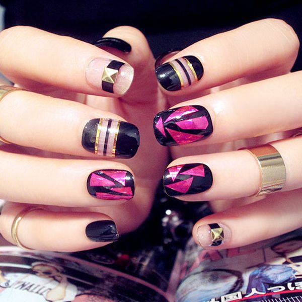 fashion manicure black rose red splicing color printing fake nail patch 24pcs false acrylic finger full nail tips dl, Red;gold
fashion manicure black rose red splicing color printing fake nail patch 24pcs false acrylic finger full nail tips dl, Red;gold