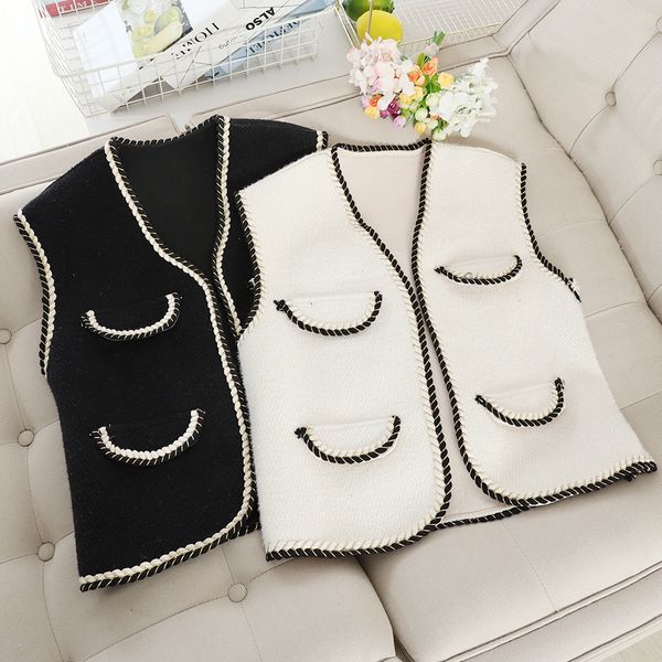 women's hit color sleeveless winter keep warm winter vest coat cardigan women breasted loose thick fashion vest with pockets, Black;white
women's hit color sleeveless winter keep warm winter vest coat cardigan women breasted loose thick fashion vest with pockets, Black;white