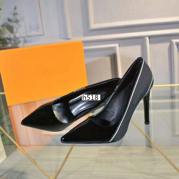 classic women high heels patent leather platform designer dress shoes luxury wedding shoes size 40, Black
classic women high heels patent leather platform designer dress shoes luxury wedding shoes size 40, Black