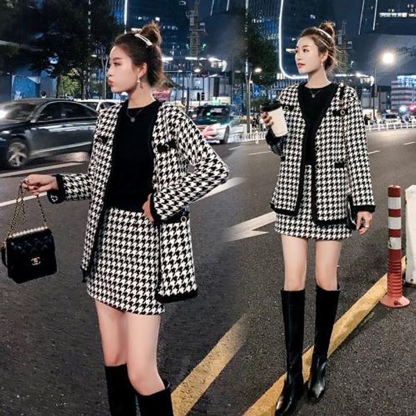 women autumn winter tweed england style sets graceful classic plaid woolen jackets high waist package hip skirt large size suits sh190929, White
women autumn winter tweed england style sets graceful classic plaid woolen jackets high waist package hip skirt large size suits sh190929, White