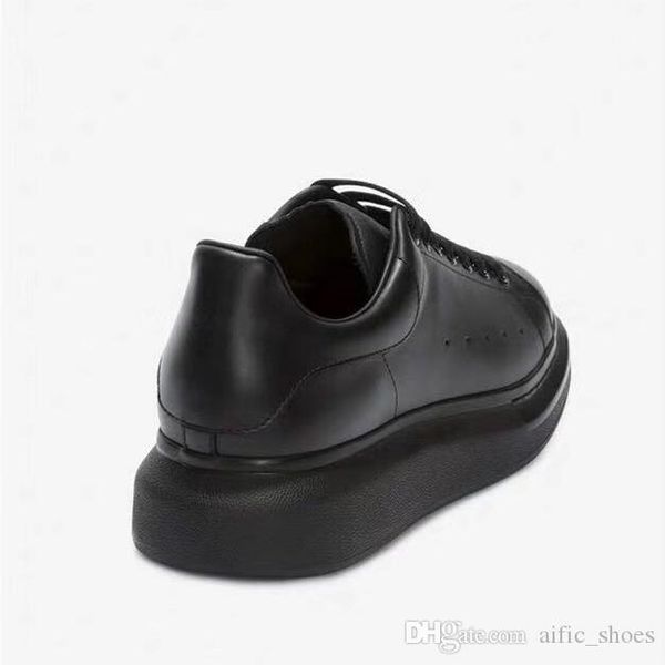 all black leather platform sneaker real leather designer shoes oversize sole sneaker fashion men women party wedding shoes running trainers
all black leather platform sneaker real leather designer shoes oversize sole sneaker fashion men women party wedding shoes running trainers