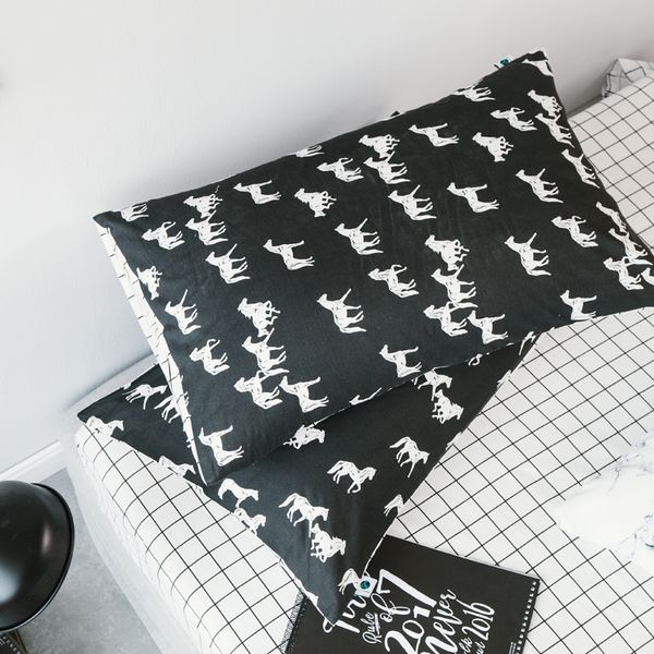custom pillow case 70*70 pure cotton pillowcase 50*70 50*75 decorative pillow cover bedding for l wedding horse
custom pillow case 70*70 pure cotton pillowcase 50*70 50*75 decorative pillow cover bedding for l wedding horse
