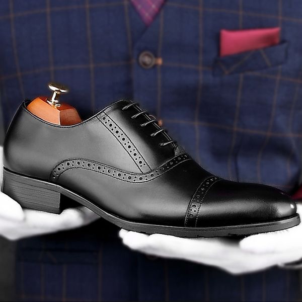 british genuine leather men's handmade wedding oxfords pointed toe laces man formal dress semi brogues shoes for party hkn179, Black
british genuine leather men's handmade wedding oxfords pointed toe laces man formal dress semi brogues shoes for party hkn179, Black