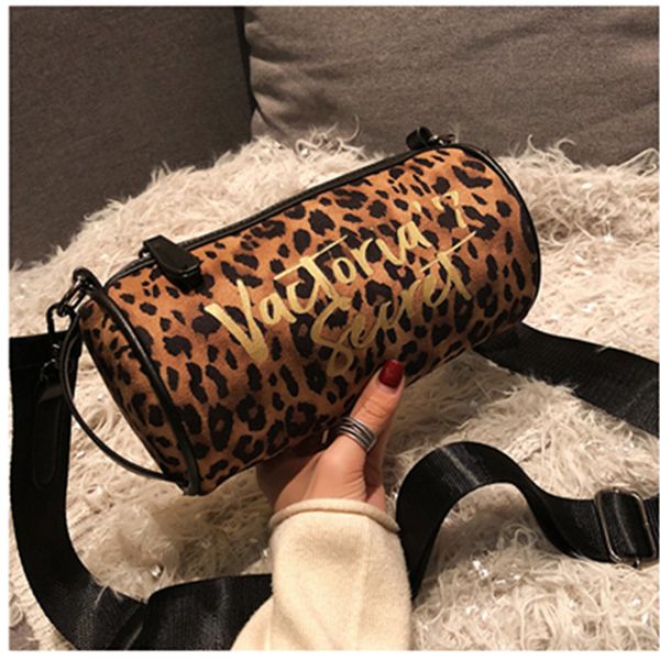 leopard pattern boston сумки для женщин 2020 мода осень кожа pu цепи плеча сумка для путешествий дамы барсетки
leopard pattern boston сумки для женщин 2020 мода осень кожа pu цепи плеча сумка для путешествий дамы барсетки
