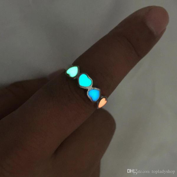 platinum creative men and women do not fade luminous couple rings the heart-shaped ring 4pcs heart ring wholesale, Golden;silver
platinum creative men and women do not fade luminous couple rings the heart-shaped ring 4pcs heart ring wholesale, Golden;silver