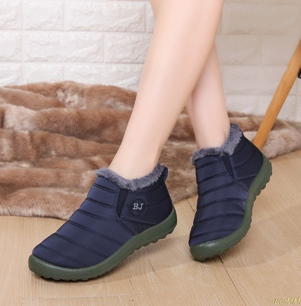 2019 snow boots женская обувь теплый плюшевые fur ботильоны зима женщины скольжения на плоской повседневная обувь водонепроницаемый ultralig, Black
2019 snow boots женская обувь теплый плюшевые fur ботильоны зима женщины скольжения на плоской повседневная обувь водонепроницаемый ultralig, Black