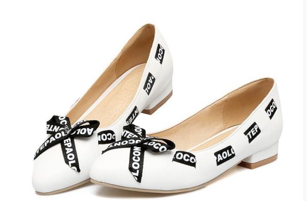 2018 women's shoes in spring and autumn with new style low heel pointed end shallow mouth, Black
2018 women's shoes in spring and autumn with new style low heel pointed end shallow mouth, Black