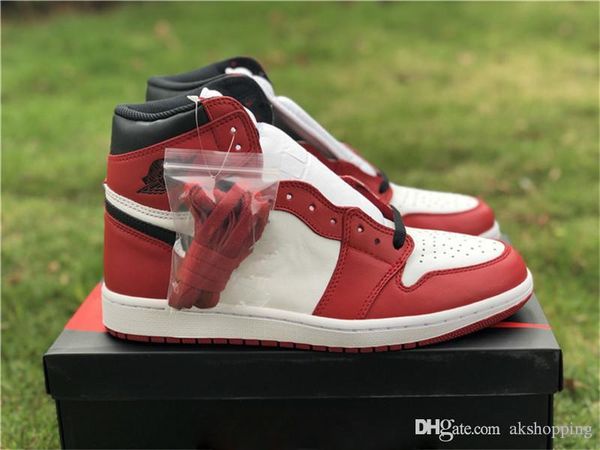 2019 authentic 1 high og chicago 1s men women basketball shoes white red sports sneakers with original box 555088-101
2019 authentic 1 high og chicago 1s men women basketball shoes white red sports sneakers with original box 555088-101