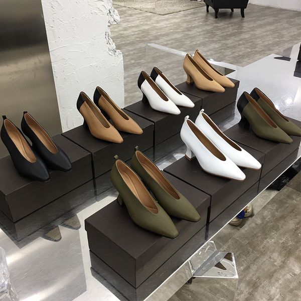 2019 autumn women shoes girls pumps high heels shoes 2020 spring simple real leather kind of color, Black
2019 autumn women shoes girls pumps high heels shoes 2020 spring simple real leather kind of color, Black