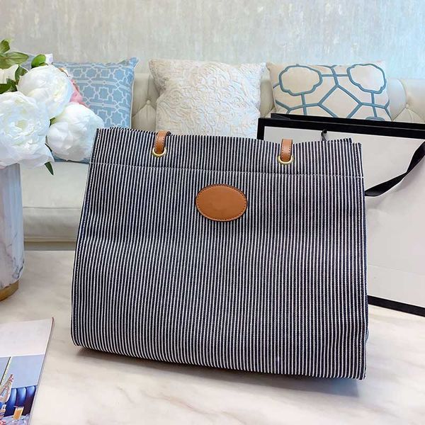 popular ladies crossbody handbag womens canvas tote bag shopping handbag large handbags ladies high shoulder bag
popular ladies crossbody handbag womens canvas tote bag shopping handbag large handbags ladies high shoulder bag