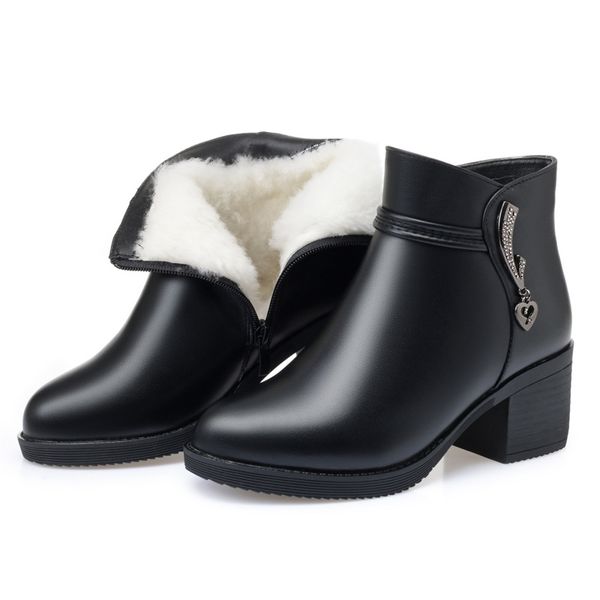 new winter fashion boots warm snow boots full genuine leather inisde plush and wool snow shoes plus size women shoes, Black
new winter fashion boots warm snow boots full genuine leather inisde plush and wool snow shoes plus size women shoes, Black