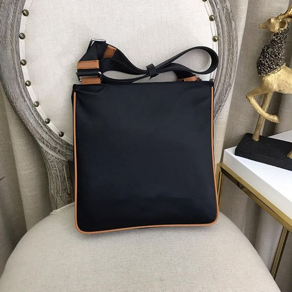 designer-bags real leather man single shoulder purse litchi pattern genuine leather crossbody paa purse bag
designer-bags real leather man single shoulder purse litchi pattern genuine leather crossbody paa purse bag