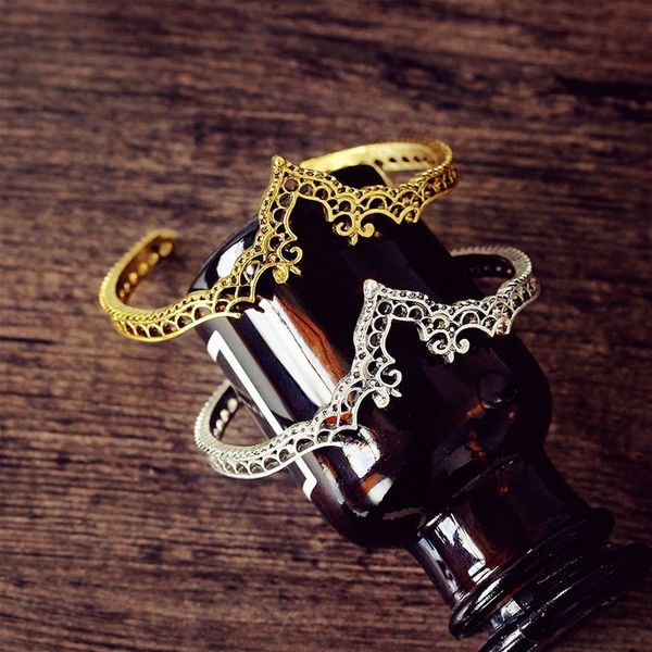 2020 jewelry new european and american style carved jewelry retro exaggerated hollow pattern bracelet vintage geometric bangle, Black
2020 jewelry new european and american style carved jewelry retro exaggerated hollow pattern bracelet vintage geometric bangle, Black
