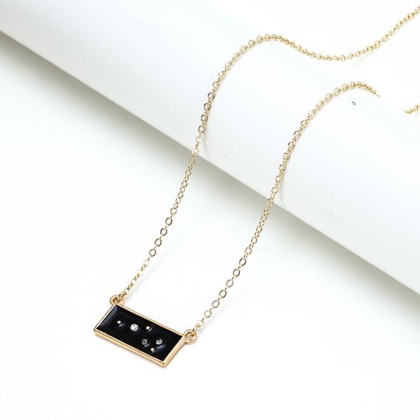 2019 minimalist enamel rhinestone geometric rectangle pendant gold chain necklaces for women korean fashion long sweater chain, Silver
2019 minimalist enamel rhinestone geometric rectangle pendant gold chain necklaces for women korean fashion long sweater chain, Silver