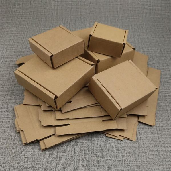 20pcs 12x12x1.9cm flat kraft corrugated mailer boxes thickened brown aircraft box express transportation corrugated packing box
20pcs 12x12x1.9cm flat kraft corrugated mailer boxes thickened brown aircraft box express transportation corrugated packing box