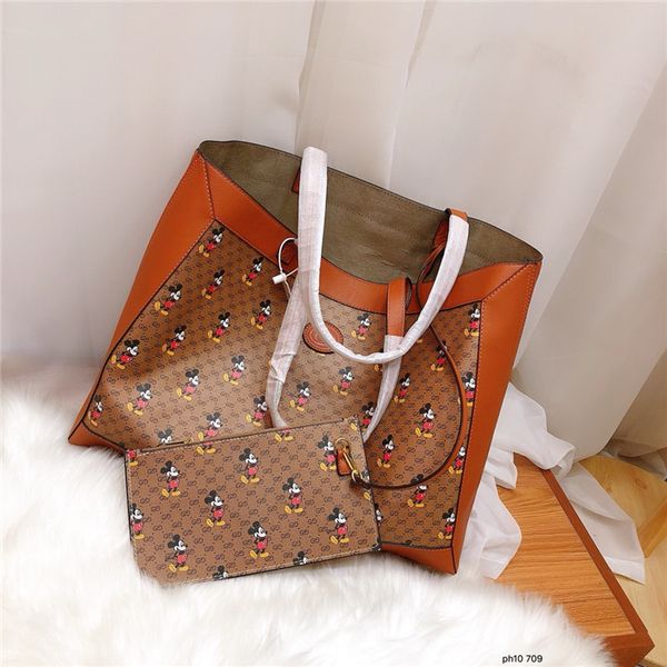 designer handbag black chain shoulder bag handbag wallet designer backpack sac à main card holder suitcase duffle bag new
designer handbag black chain shoulder bag handbag wallet designer backpack sac à main card holder suitcase duffle bag new