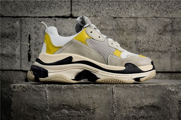 H2019 Multi Luxury Triple S Designer Low Old Dad Sneaker Combination Soles Boots Men Women Fashion Casual Shoes High Top Quality Size 36-45
H2019 Multi Luxury Triple S Designer Low Old Dad Sneaker Combination Soles Boots Men Women Fashion Casual Shoes High Top Quality Size 36-45