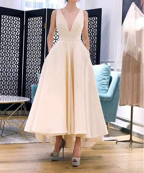 backlakegirls 2019 satin deep v neck evening dresses with a big bow back sleeveless a line length high low women dress, White;black
backlakegirls 2019 satin deep v neck evening dresses with a big bow back sleeveless a line length high low women dress, White;black