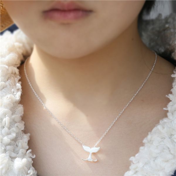 sell like cakes in europe and america, mermaid fishtail necklace as a gift to her mother's girlfriend, Silver
sell like cakes in europe and america, mermaid fishtail necklace as a gift to her mother's girlfriend, Silver