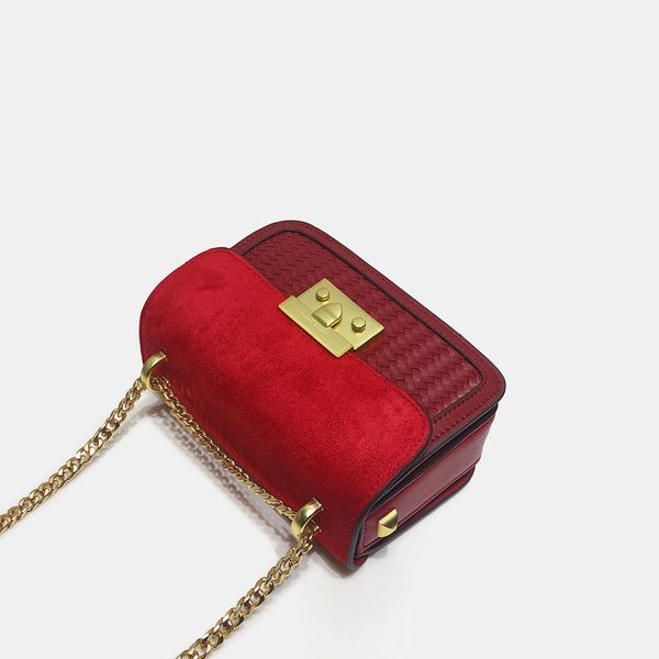 small. metal chain. genuine leather. sheepskin material. mini. casual fashion woman bag. girl. cross body. shoulder bags. handbags.luxury.c4
small. metal chain. genuine leather. sheepskin material. mini. casual fashion woman bag. girl. cross body. shoulder bags. handbags.luxury.c4