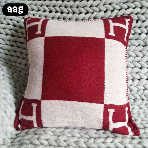 aag h letter throw pillow case decorative pillow cushion for manual knitted plaid europe cover for couch 45x45cm 65x65cm
aag h letter throw pillow case decorative pillow cushion for manual knitted plaid europe cover for couch 45x45cm 65x65cm