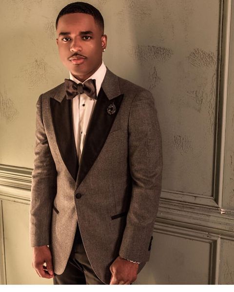 two pieces mens suits slim fit wedding grooms tuxedos peaked lapel formal blazer one button prom suit (jacket+pants), Black;gray
two pieces mens suits slim fit wedding grooms tuxedos peaked lapel formal blazer one button prom suit (jacket+pants), Black;gray