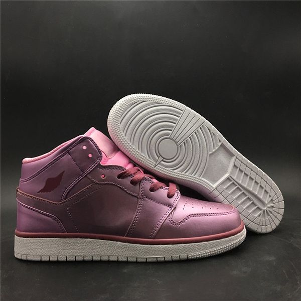 new arrival basketball shoes 1 1s sakura pink design for girls womens trainer sports sneakers high quality
new arrival basketball shoes 1 1s sakura pink design for girls womens trainer sports sneakers high quality