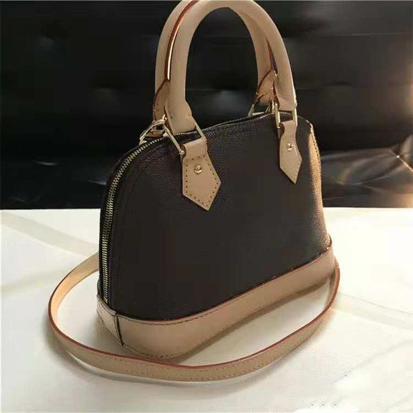 louis vuitton высокое качество дизайнер crossbody сумки на ремне сумки посыльного моды женщина кожаная сумка леди сумка shell перекрестными
louis vuitton высокое качество дизайнер crossbody сумки на ремне сумки посыльного моды женщина кожаная сумка леди сумка shell перекрестными