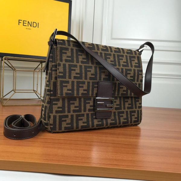 women reusable handbags Bag New Pattern Portable Small Square Package Messenger Badge Chain Packet crossbody purses sling
women reusable handbags Bag New Pattern Portable Small Square Package Messenger Badge Chain Packet crossbody purses sling
