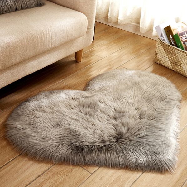 plush blanket imitation wool heart shape rugs non slip fluffy living room mat home decoration soft bedroom
plush blanket imitation wool heart shape rugs non slip fluffy living room mat home decoration soft bedroom