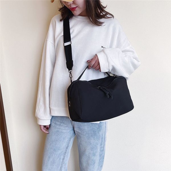 nylon diagonal cross bag youth fashion casual version ladies large capacity waterproof shoulder bag solid color
nylon diagonal cross bag youth fashion casual version ladies large capacity waterproof shoulder bag solid color