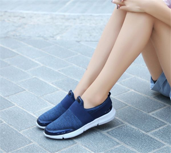 2020 wholesale wild mesh fashion designer shoes triple s sneaker dress lightweight sneakers pink blue black silver ladies running shoes
2020 wholesale wild mesh fashion designer shoes triple s sneaker dress lightweight sneakers pink blue black silver ladies running shoes
