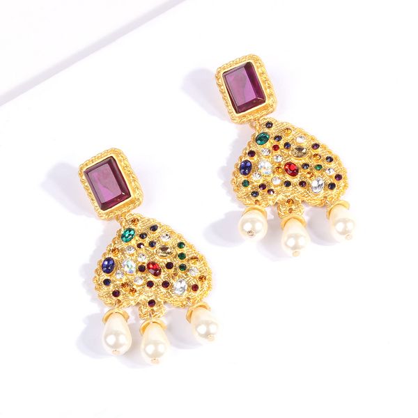 european and american famous exaggerated love alloy imitation pearl earrings cool colored diamond light luxury heart-shaped celebrity inspir, Golden
european and american famous exaggerated love alloy imitation pearl earrings cool colored diamond light luxury heart-shaped celebrity inspir, Golden