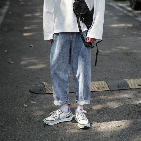 2020 men's baggy fashionable haren pants homme cargo pocket jeans straight loose casual pants biker denim blue trousers s-2xl
2020 men's baggy fashionable haren pants homme cargo pocket jeans straight loose casual pants biker denim blue trousers s-2xl
