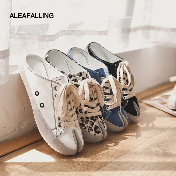 spring creative flat shoes women cute cartoon creative printed women's sneakers shoes breathable canvas flats female, Black
spring creative flat shoes women cute cartoon creative printed women's sneakers shoes breathable canvas flats female, Black